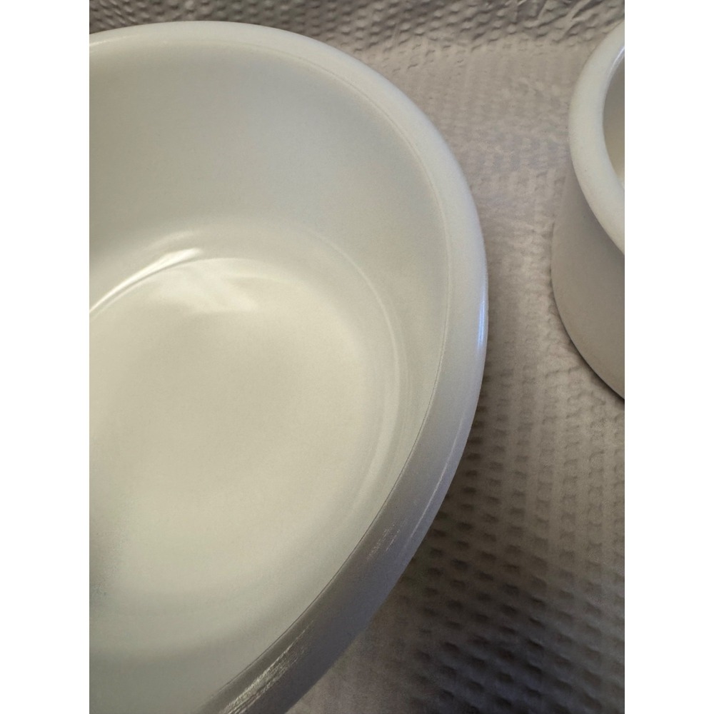Vintage White Glass Mixing Bowls Crock 6" & 9" Diameter Set of 2 - Picture 8 of 16